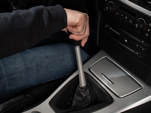 SHORT SHIFTER